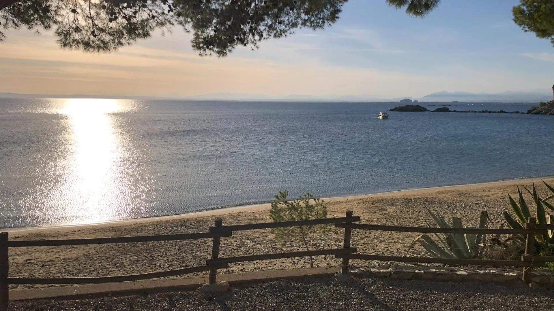شقة Veuras El Mar - Madrague Beach Studio 25 روساس