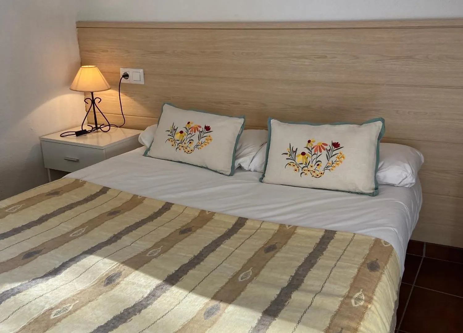 Veuras El Mar - Madrague Beach Studio 25 Apartment Roses